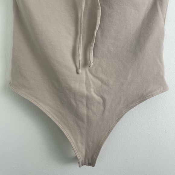 Abercrombie & Fitch Bodysuit, Small, Neutral Nude Tan Beige, Tie Front, Keyhole - Picture 3 of 7